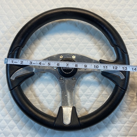 STEERING WHEEL. Made in Italy GUSSI ITALIA Boat Steering Wheel. - Picture 2 of 8